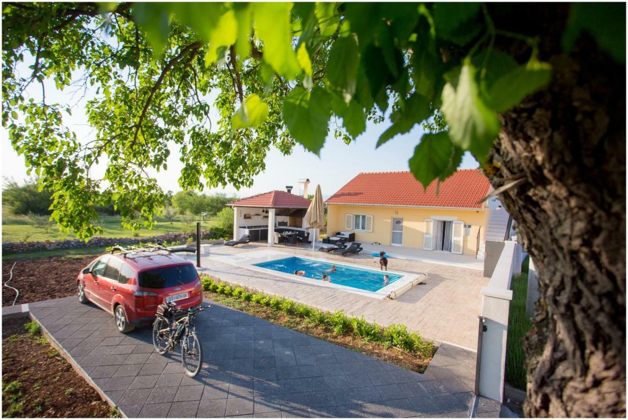 House Mellifera Hotel Razvode Exterior foto